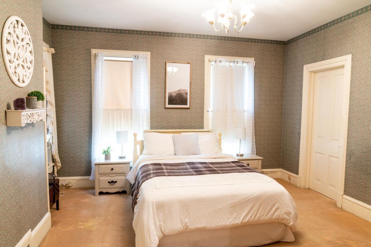 Charming Executive Victorian Mansion W/ Free Parking - Near Bucknell Vila Milton Exterior foto
